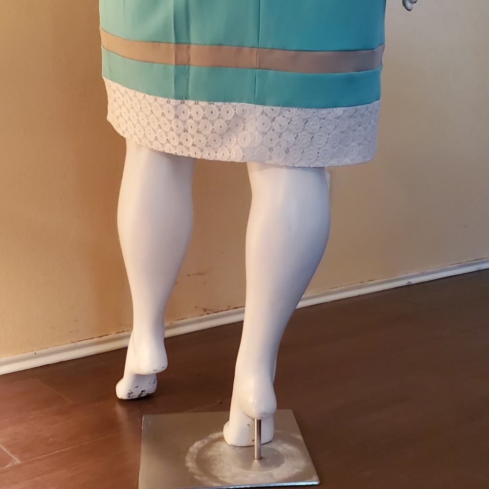 Studio One Dress - Picture 7 of 12